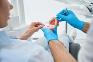 Denti mancanti, cosa accade se non li sostituisci